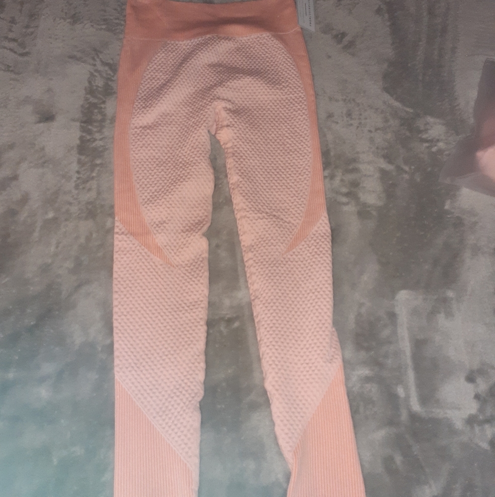 Astoria Activewear MOMENTUM Peaches&Cream leggings